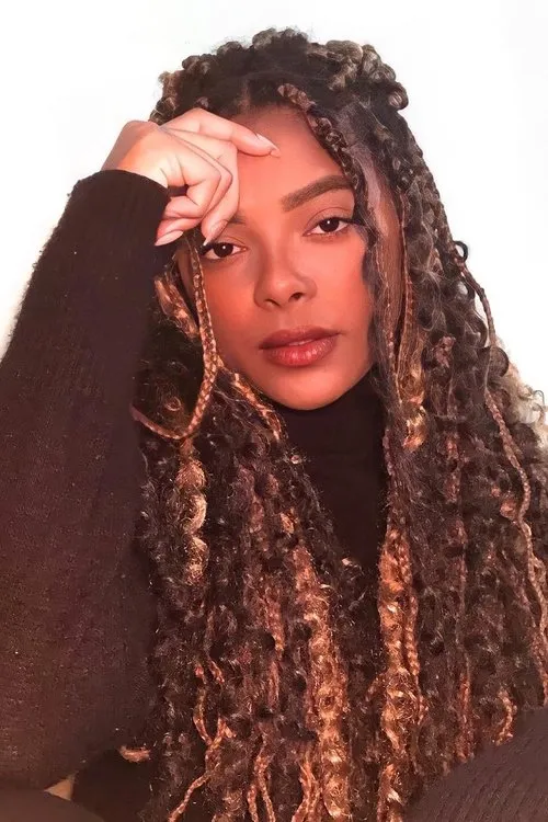 Isabela Bernardo ha trabajado con Vanessa Soares en 2 ocasiones