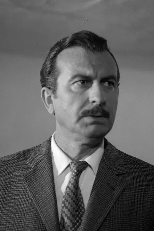 Ndrek Luca ha trabajado con Vangjel Heba en 4 ocasiones