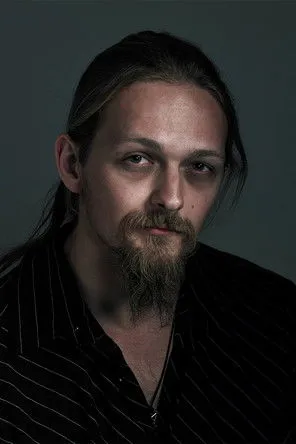 Melissa Cowan ha trabajado con Vanya Essin en 1 ocasiones