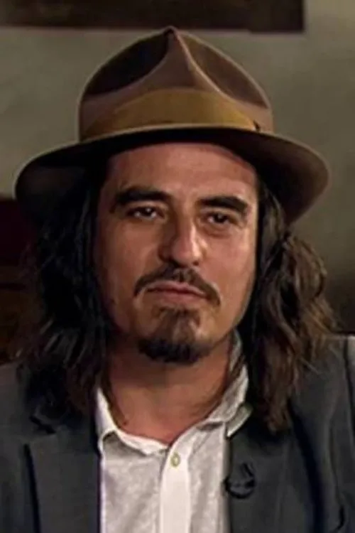 Vasile Calofir interpretando a Vasile