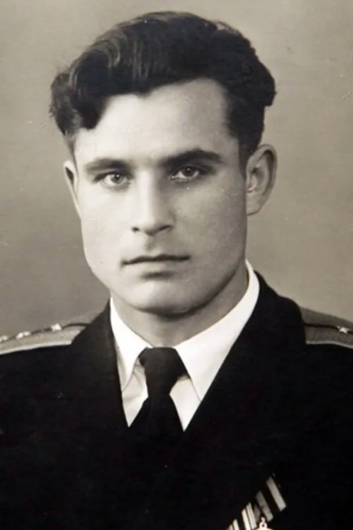 Vasili Arkhipov interpretando a Self (archive footage)