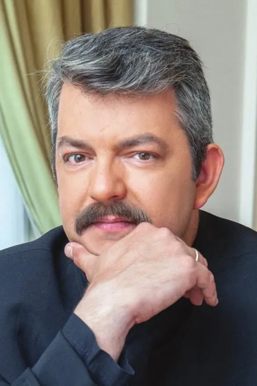 Vasilis Fasias — personaje: Self - Chaser