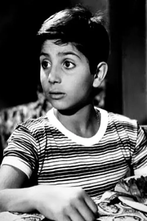 Vasilis Kailas interpretando a 