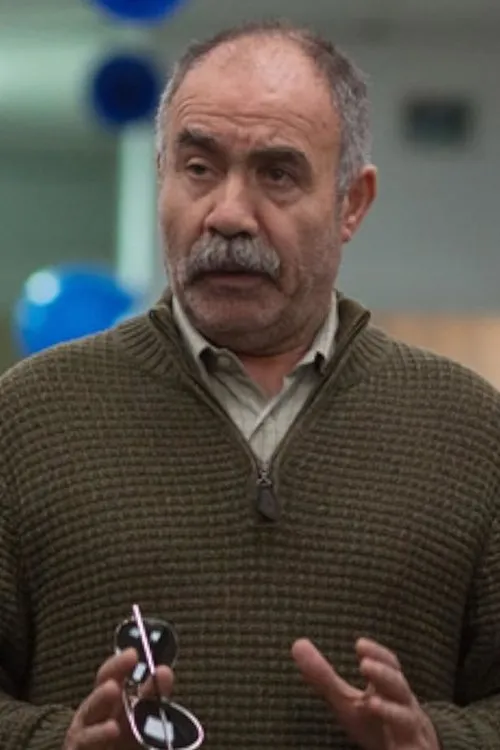 Lisa McNaught ha trabajado con Vasilis Panayi en 1 ocasiones