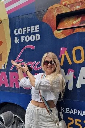 Gianni Nikolaidi ha trabajado con Vaso Ziarou en 1 ocasiones