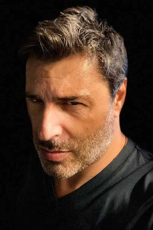 Vassilis Paleologos en su biografía y filmografía