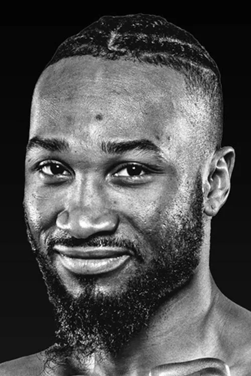 Ve Shawn Owens interpretando a Self