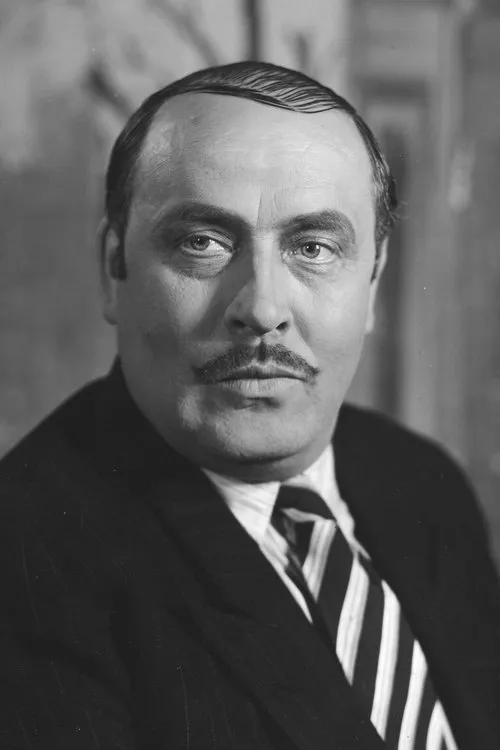 Assi Nortia ha trabajado con Veikko Linna en 8 ocasiones