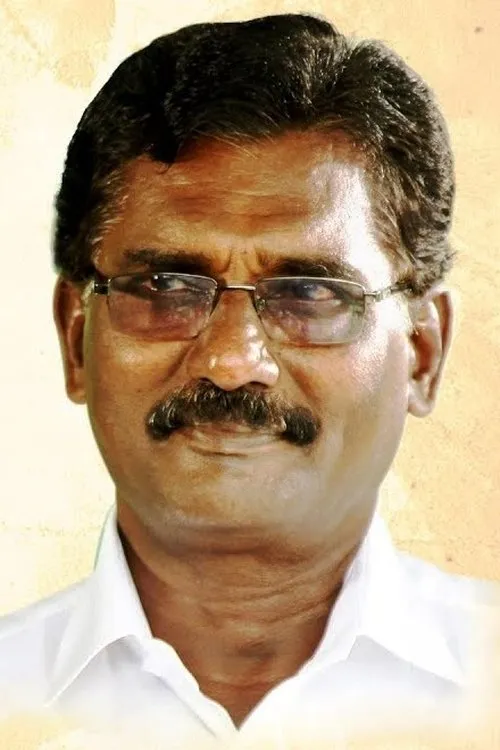 Vela Ramamoorthy — personaje: MLA Ganesamoorthy