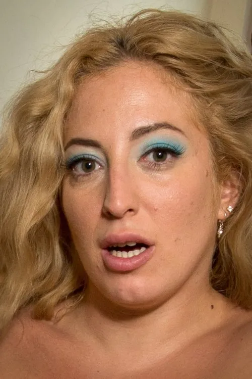 Venom Evil interpretando a Venus