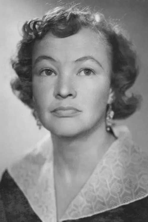 Vera Altayskaya interpretando a Lena