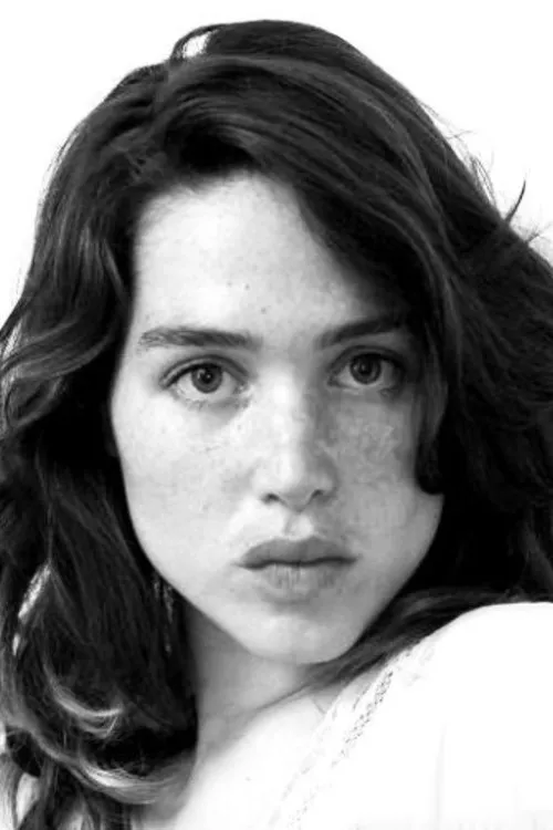 Mora Grimblat ha trabajado con Vera Carnevale en 1 ocasiones