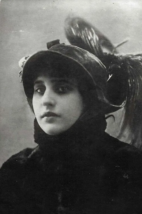 ?????? ?????????? ?????????? ha trabajado con Вера Холодная en 1 ocasiones