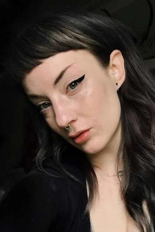 Vex Ashley interpretando a Self