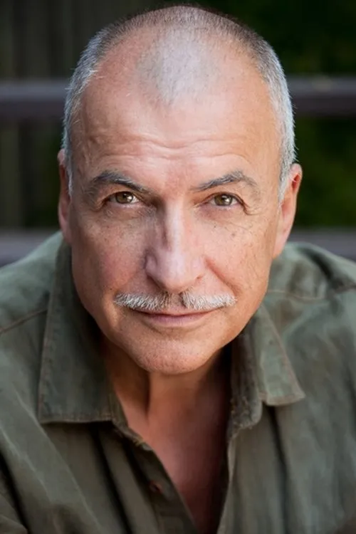 Victor A. Young interpretando a Head Master