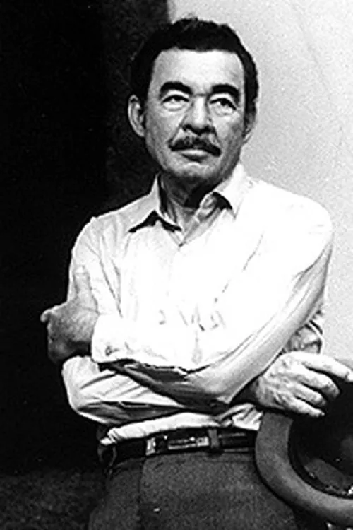 Gil Raldiris ha trabajado con Víctor Arrillaga en 1 ocasiones