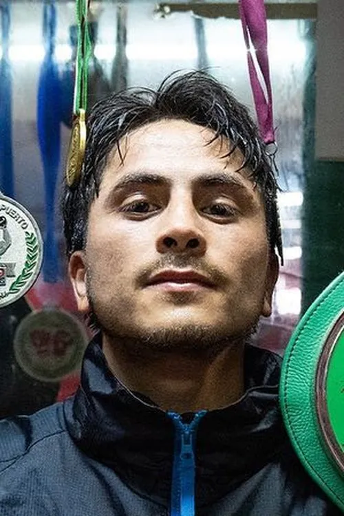 Kevin Gonzalez ha trabajado con Victor Efrain Sandoval en 1 ocasiones