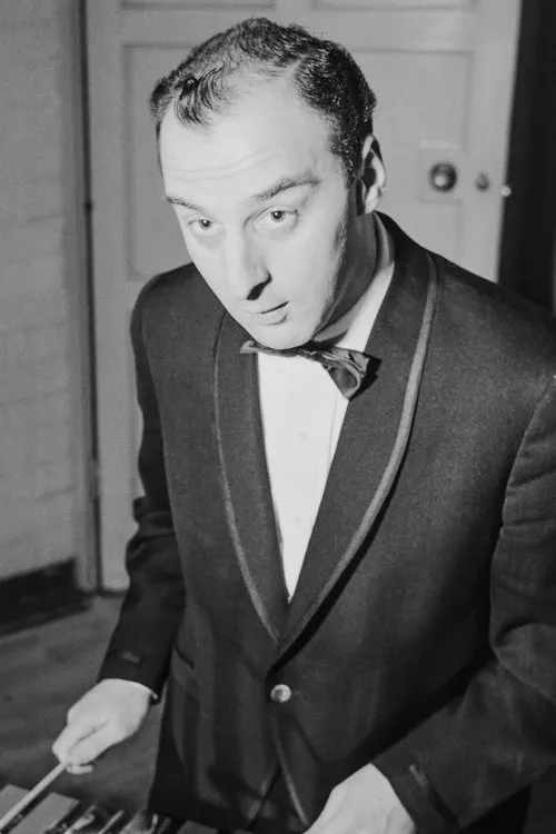 Victor Feldman interpretando a The 8 year old boy drumming