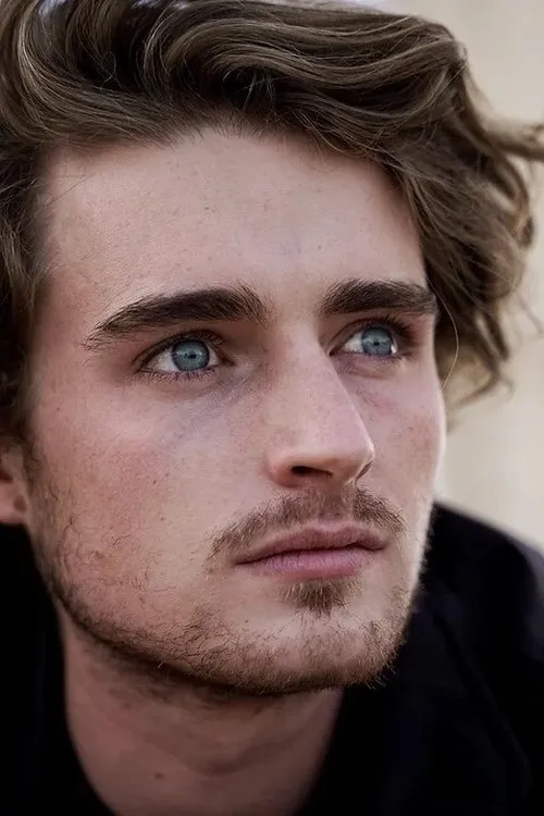 Maïra Schmitt ha trabajado con Victor Senegas en 2 ocasiones