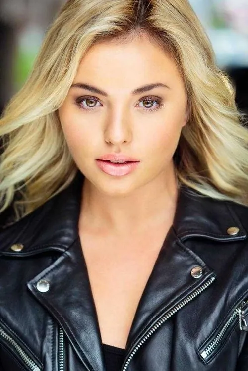 Paris Dylan ha trabajado con Victoria Baldesarra en 2 ocasiones