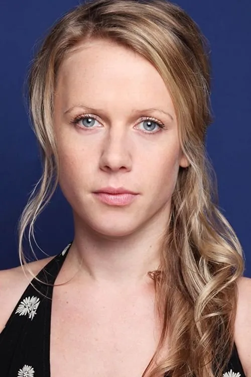 Victoria Bavister interpretando a Woman Buying Drugs