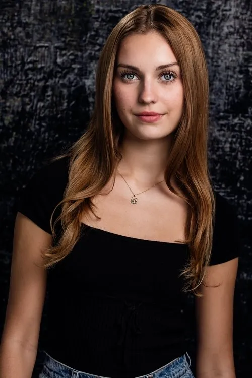 Mackenna Shults ha trabajado con Victoria Kmiec en 1 ocasiones