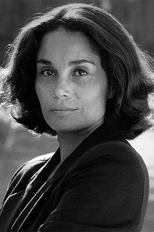 Victoria Racimo interpretando a Andrea