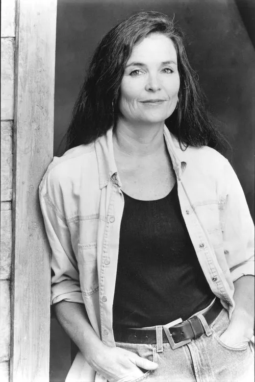 Victoria Thompson interpretando a Sally Barrenger