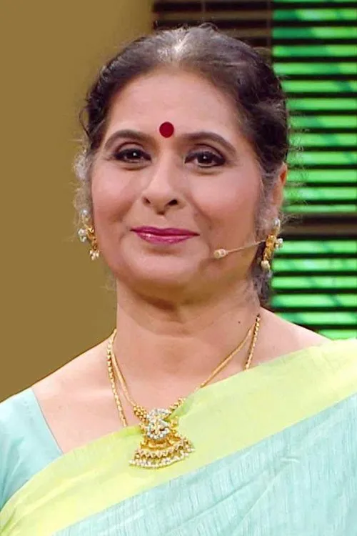 Vidhubala interpretando a