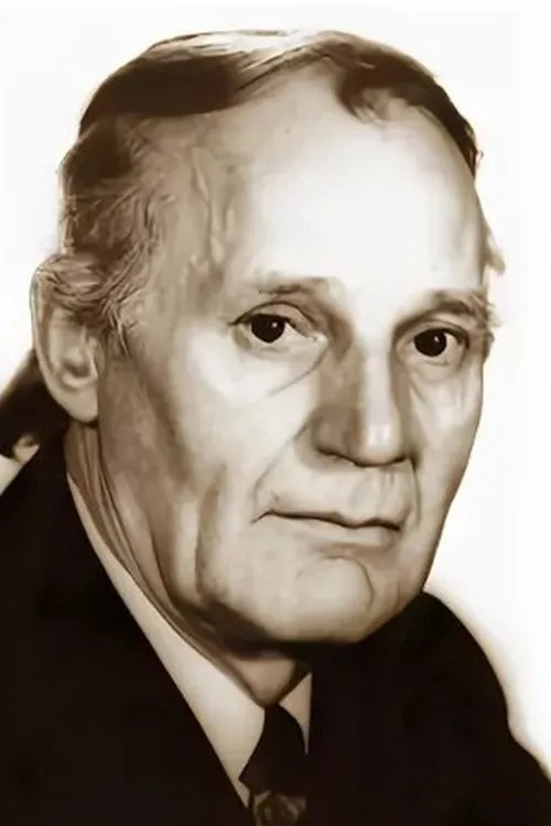 Viktor Gogolev interpretando a Aleksandr Aleksandrovich Borisov