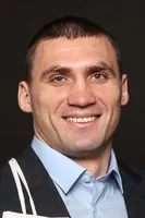 Jovanie Santiago ha trabajado con Viktor Vykhryst en 1 ocasiones