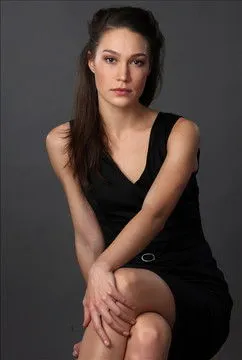 ????? ??????? ha trabajado con Viktoriya Raykova en 1 ocasiones