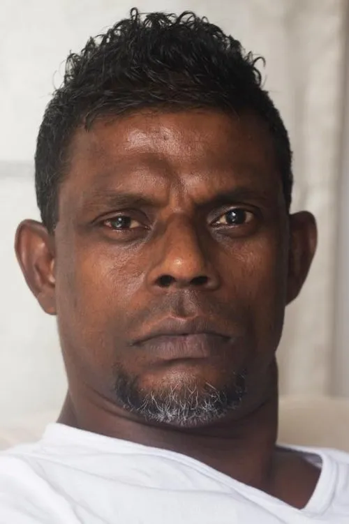 Vinayakan interpretando a Ithakk