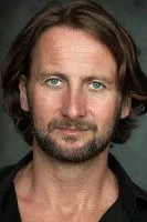 Daniel Pasleaga ha trabajado con Vince Leigh en 1 ocasiones