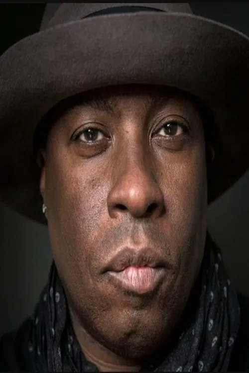 Vince Wilburn Jr. interpretando a