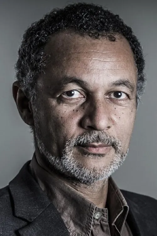 Vincent Byrd Le Sage interpretando a Gilbert Lacase