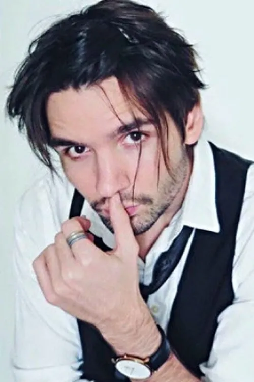 Vincent Cyr — personaje: Jonathan Cooper