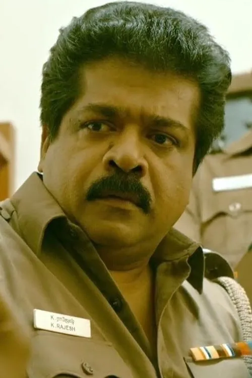 Vinodh Munna interpretando a 