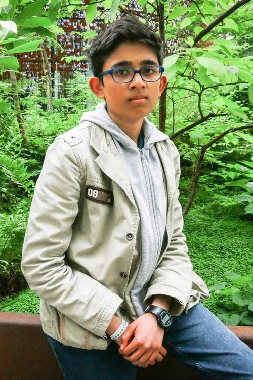 Vipulan Puvaneswaran interpretando a Self