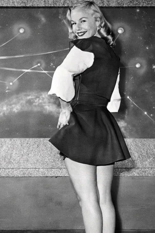 Virginia Hewitt interpretando a Joan Winton