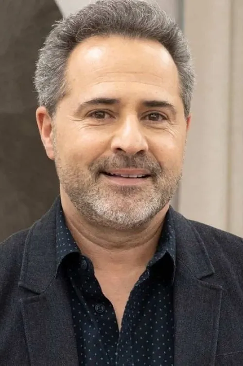 Vitor Emanuel — personaje: Vasco