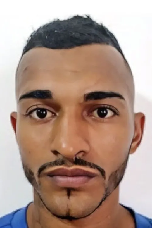 Fazliddin Gaibnazarov ha trabajado con Vitor Jones en 1 ocasiones