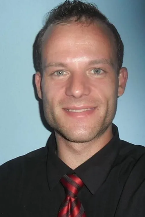 Vítor Morosini interpretando a 