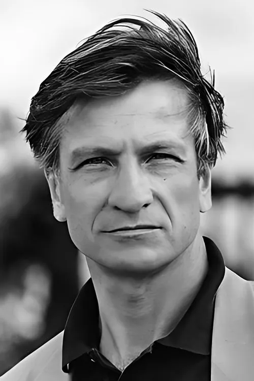 Vittorio Mezzogiorno interpretando a Max Halimi