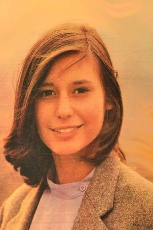 Vivian Hanjohr interpretando a Elisabeth Haug