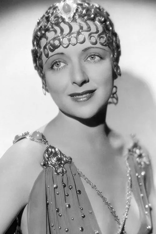 Vivian Tobin interpretando a Jewel Stribling