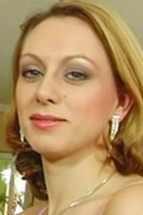 Vivienne Laroche interpretando a 