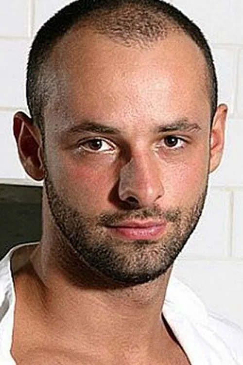 Martin ha trabajado con Vladi en 1 ocasiones