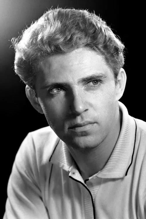 ??? ??????? ha trabajado con Владимир Гусев en 1 ocasiones