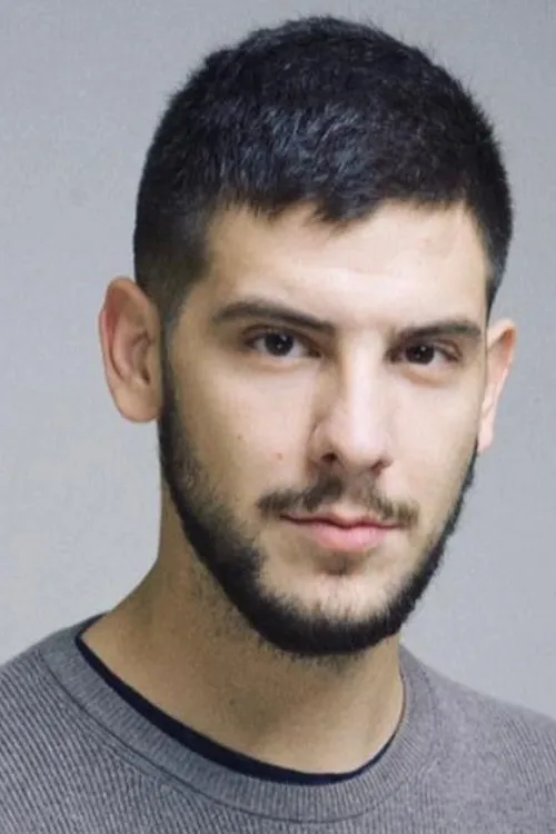 Vladimir Kovačević interpretando a